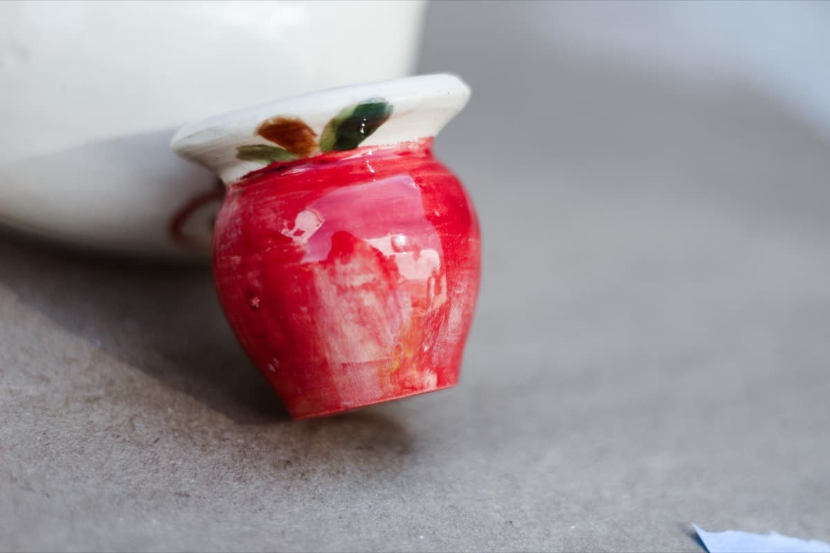 Pink drip-glaze mug with leaf stamps